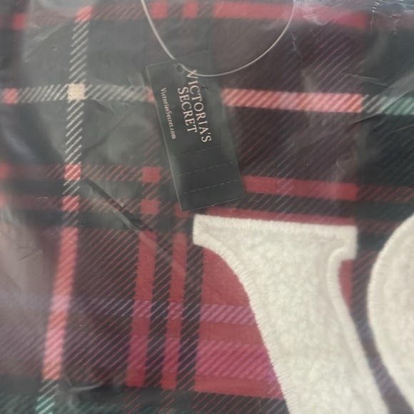 Victoria’s Secret Plaid Tote Bag - Picture 6 of 6
